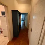 Geraeumiges 2-raum-apartment Mit Loggia Lipsko