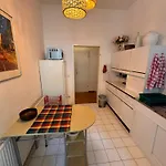 Apartmán Geraeumiges 2-raum-apartment Mit Loggia *