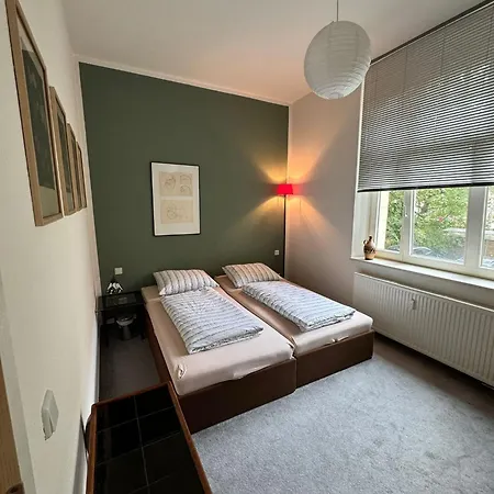 Geraeumiges 2-raum-apartment Mit Loggia Apartmán