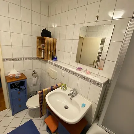 Geraeumiges 2-raum-apartment Mit Loggia * Leipzig