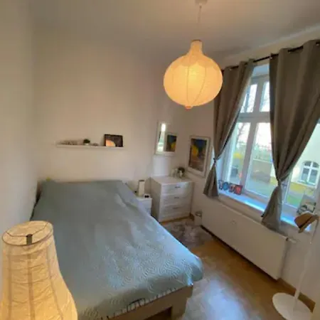 Geraeumiges 2-raum-apartment Mit Loggia Apartmán