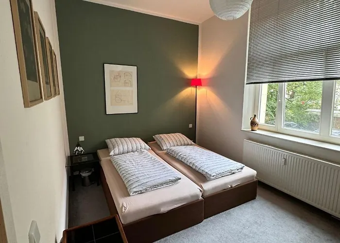 Geraeumiges 2-raum-apartment Mit Loggia Apartment